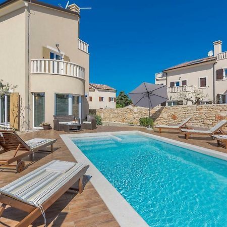 פרמנטורה 6-Bedroom Villa Chiara With Sea View מראה חיצוני תמונה