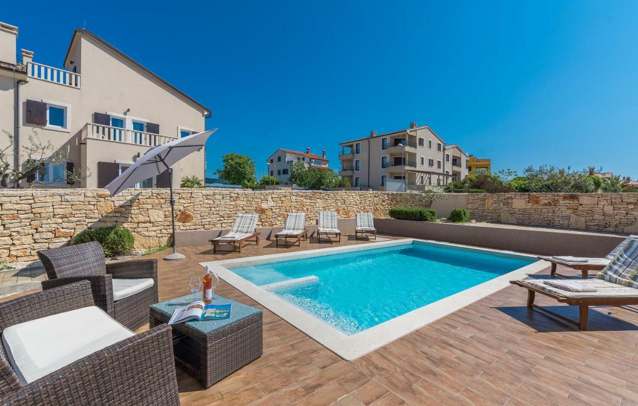 פרמנטורה 6-Bedroom Villa Chiara With Sea View מראה חיצוני תמונה