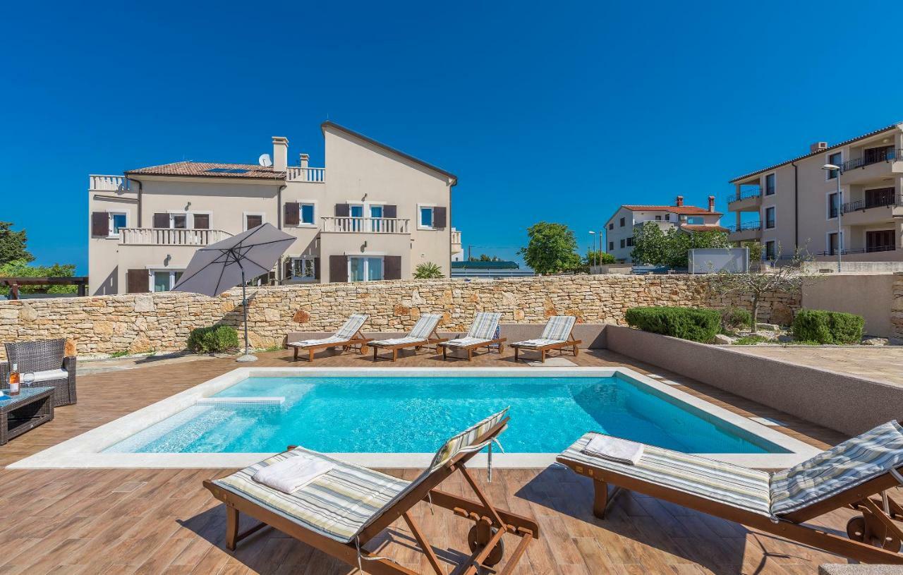 פרמנטורה 6-Bedroom Villa Chiara With Sea View מראה חיצוני תמונה