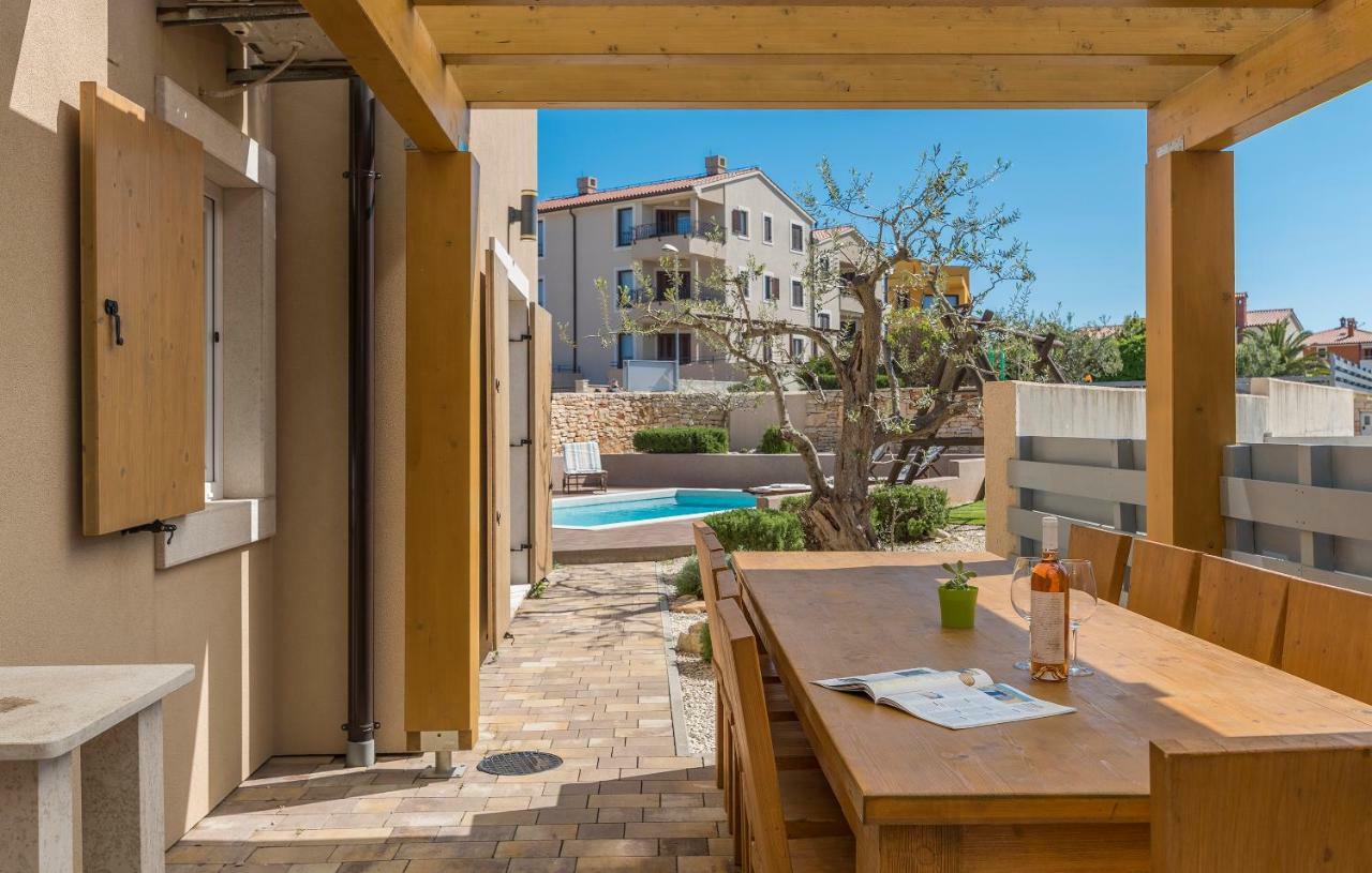 פרמנטורה 6-Bedroom Villa Chiara With Sea View מראה חיצוני תמונה